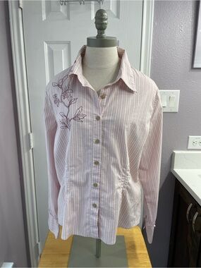 J. Jill Vintage Embroidered Floral Pink Red White Striped Button Up Top Y2K L